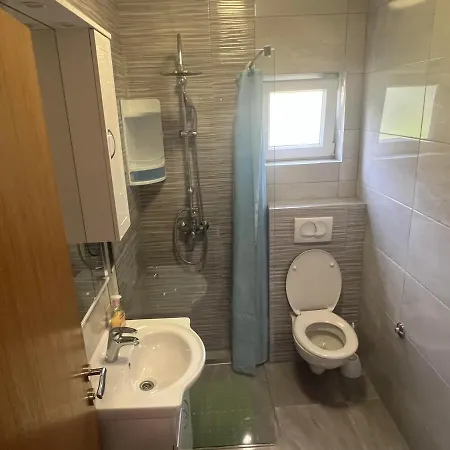 Apartman Tome *
